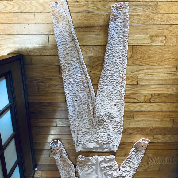 Grip set pants and top set for pole - Picture 6 of 7